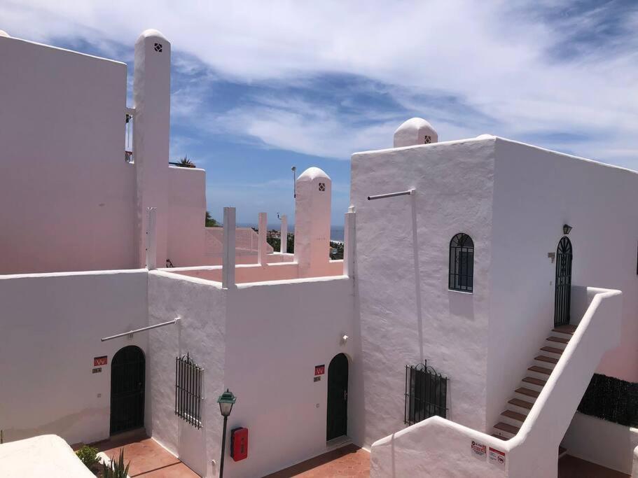 Birgitt En Aloha Garden Con Vista Mar Y Piscina Apartament *