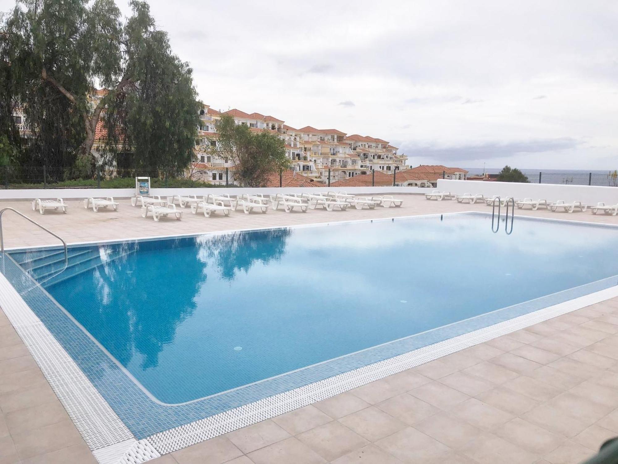 Birgitt En Aloha Garden Con Vista Mar Y Piscina Apartment